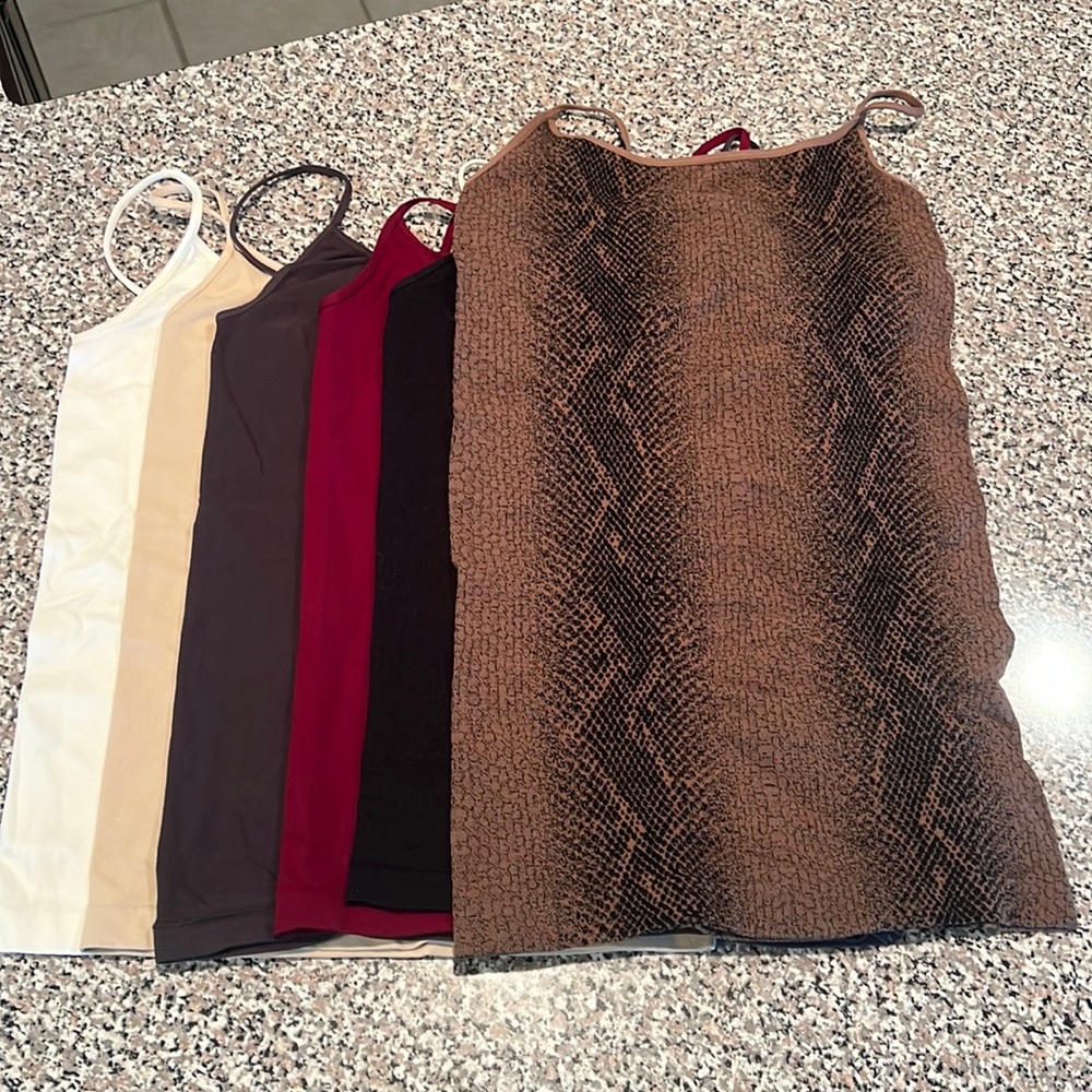 Lot of 6 Nikibiki Tank Tops